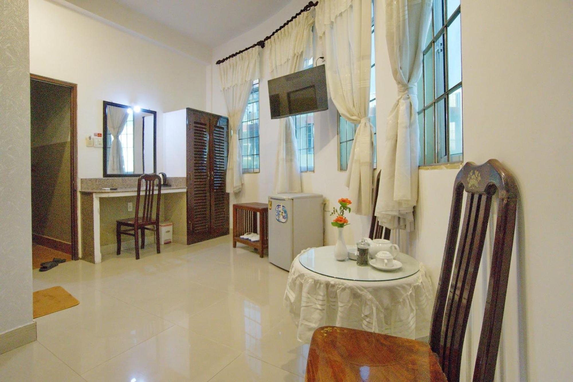 Hotel Hai Chau Chau Doc Exteriör bild